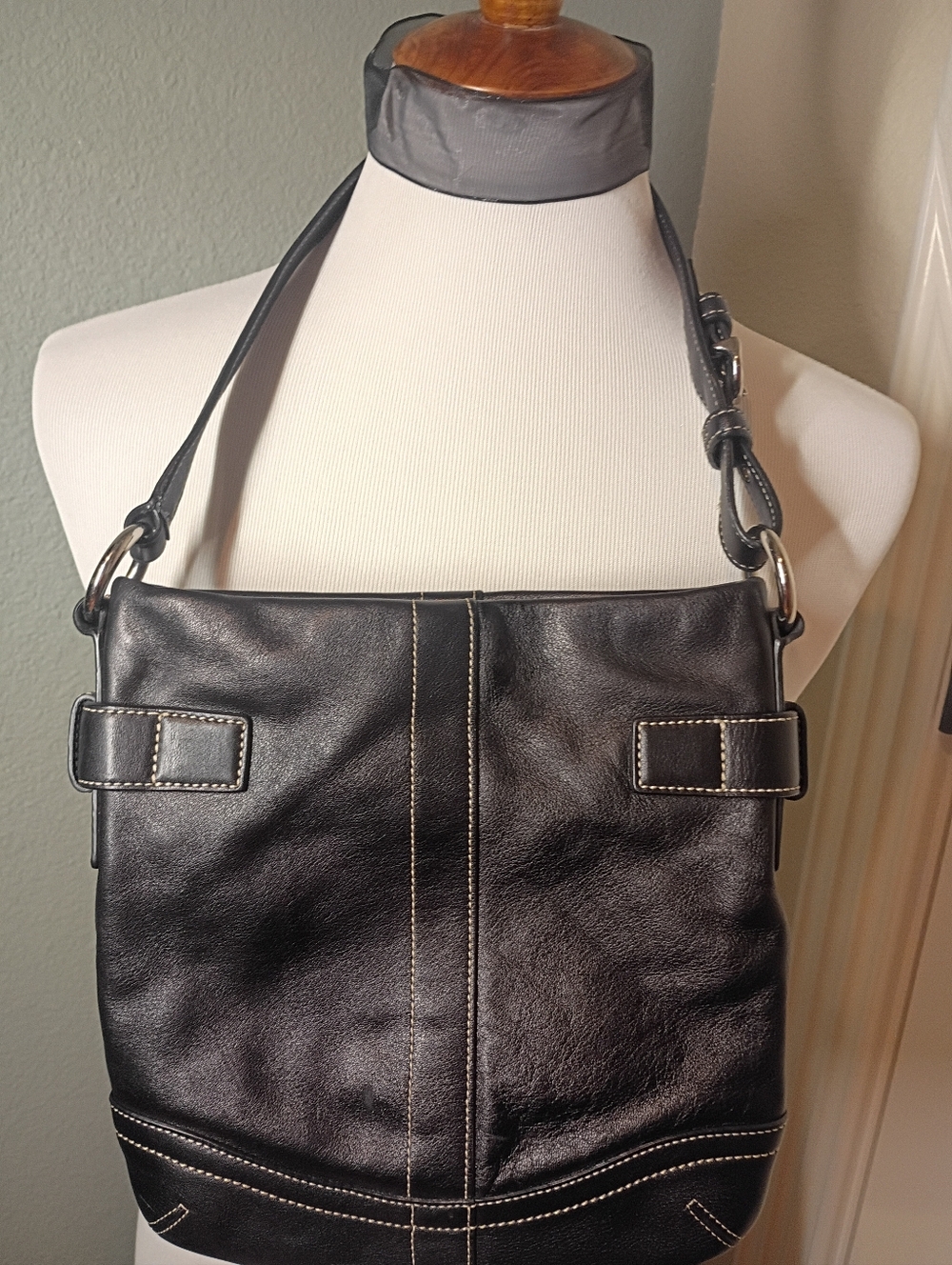 Coach Black Leather SOHO Shoulder Bag - Sleek Purse- Never Used - Picture 6 of 11
